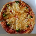 Pizza Carbo - 海鮮シーフードピザ(倍チーズ)