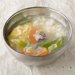 コムタンクッパ　Beef Tail Soup with Rice