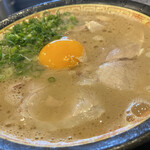 麺家ぶらっくぴっぐ - 生玉子ラーメン