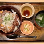 Ootoya - 氷見牛とシャキシャキ玉ねぎのステーキ丼