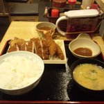 もとや - エビフライとチキンカツ定食(ご飯大盛り)