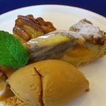 Purovansu No Juuni Kagetsu - デザート：バナナとなんとか（汗）のキャラメルアイス添え
