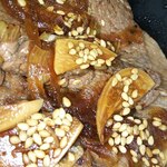 SATOブリアン - 右側。