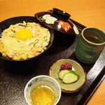 Nihombashi Tori Shika - 親子丼