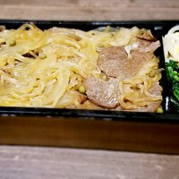うしごろ 貫 恵比寿本店 - うしごろ特製すき焼き弁当　　2,500円