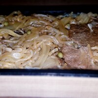 うしごろ 貫 恵比寿本店 - ライトアップ　　うしごろ特製すき焼き弁当　　2,500円