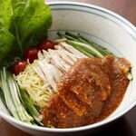 のどごしひんやり　夏の贅沢『タレが選べる　バンバンジー冷麺』