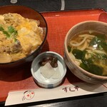 和食鍋処 すし半 - みつせ鶏の親子丼セット（￥999）