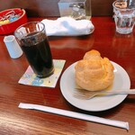 猫ノ巣 - アイスコーヒーとシュークリーム