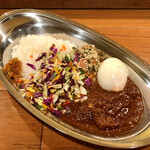 ポークビンダルー食べる副大統領 - ポークビンダルーカレー1000円