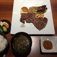 知喜多亭 和 - ご飯とお味噌汁