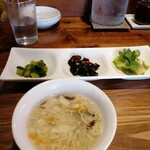 楽関記 - スープと前菜３種