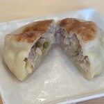 柚木元 - 千代幻豚山椒煮たけのこのおやき