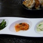 寄ってけや福寿草 - 小皿