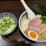 寿製麺 よしかわ 西台駅前店 - 