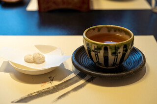 Nuriya - 2020.5 食後のお菓子と焙じ茶
