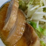 ラーメン二郎 - うま豚