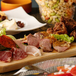 野菜がおいしいレストラン LONGING HOUSE - お肉の盛り合わせプレート