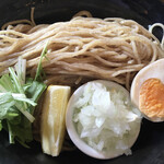 Menshin Yoshida - 辛味噌つけ麺（麺アップ）