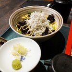 Nagi - しらす丼と蕎麦薬味
