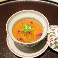 馳走 啐啄一十  - 羅臼のバフンウニ、最高級の羅臼昆布天然黒走一等の出汁ジュレ