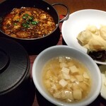 yaesufu-ron - Cセット 福龍麻婆豆腐、主菜A（海老イカ団子マヨネーズ)1,000円 ♪