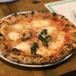 ア フェネステッラ - 