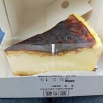 パティスリー モンレーヴ - バスクチーズケーキ…370円 税別