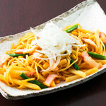 熟成ベーコンとポテトの醤油バター焼きそば