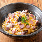 牛イチボ肉のカルボナーラ