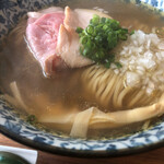 ラーメン イッケン - 肉肉しいロゼカラーのチャーシューと鶏むねチャーシュー！