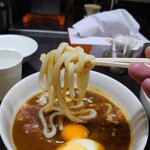 牛すじカレー 小さなカレー家 - 水で締めたうどんは、腰があって喉越しを楽しめた♪