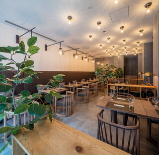 José Luis Karuizawa - Deli/Cafe Space