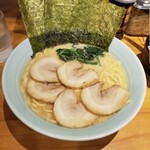 横浜家系ラーメン 魂心家 船橋店 - 