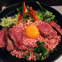 馬刺しと焼き鳥 グルマン三年坂 - 