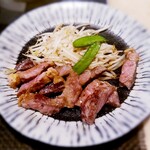 パンドラ - スペシャルステーキ　1,400円  リブロースステーキ　ライス(おかわり自由)、ミニサラダ、味噌汁、フリードリンク付き