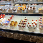 エーデルワイス洋菓子店 - 商品ラインナップ
訪問時期は2月中旬