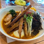 スープカレー トムトムキキル - ・野菜カレー
            ＋ごぼう、岩海苔 辛さ４