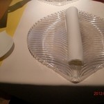 レストラン・セン - 相変わらず涼しげなテーブルセッティング