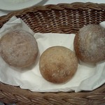 ビストロ ラ ベルポルト - 夜は手ごねのライ麦パン