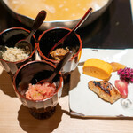Nijou Yamagishi - 寒鰤と聖護院蕪の鰆の西京焼き、 卵焼き、 大根の醤油漬け、 柴漬け。  八味明太子、 ちりめん山椒に湯葉、 柚子えのき雪見鍋