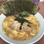 横浜らーめん 本牧家 本店 - ラーメン並+ノリ増し