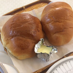 館山中村屋 - 温かいロールパン&バター