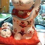 樽見 - 招きネコの置物