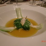 メゾン ポール・ボキューズ - オマール海老と青梗菜のブイヤベース