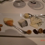 メゾン ポール・ボキューズ - チーズもたっぷりいただきました！