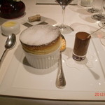 メゾン ポール・ボキューズ - グランマルニエのスフレも美味