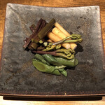 ろっかん - 山菜の漬物