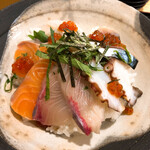 Taishuu Sakaba Marutaka - 海鮮丼