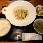 いざかやごはん ナカヤン - 蒸し鶏のネギ油ソースランチ